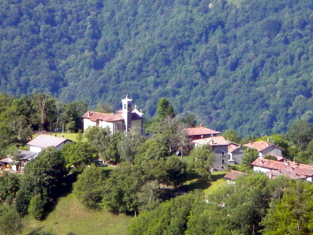 Bed&Breakfast Castello Regina Brembilla Esterno foto